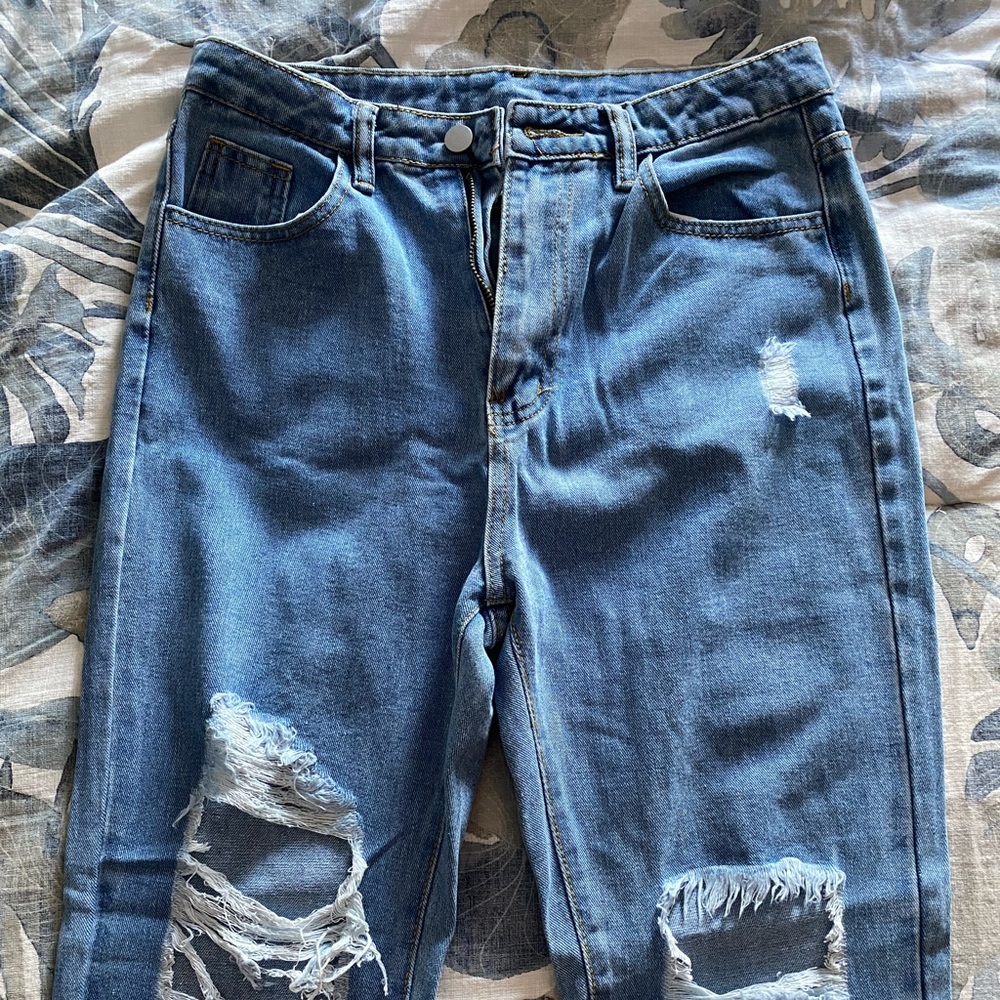SHEIN High Waist Raw Hem Ripped Mom Jeans Size S (US 4)